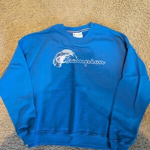 Champion Women's Blue Crewneck Sweater